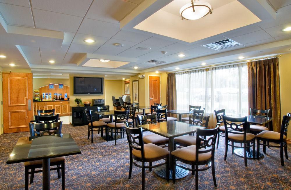 Holiday Inn Express & Suites West Long Branch - Eatontown By Ihg Exteriér fotografie
