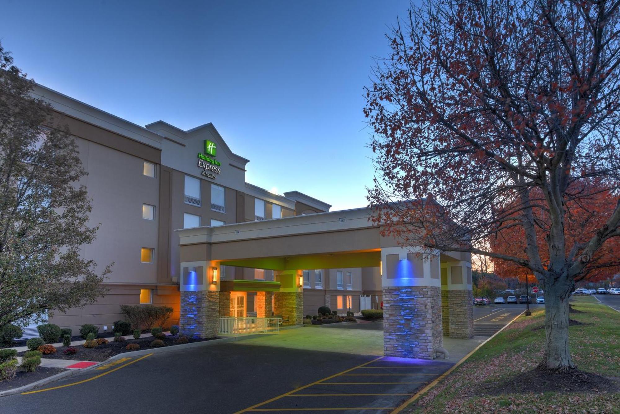 Holiday Inn Express & Suites West Long Branch - Eatontown By Ihg Exteriér fotografie